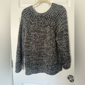 Forever 21 Chunky Sweater. Size Large